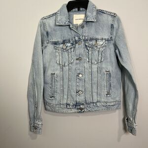 Women's Lucky Brand Distressed Denim Jacket Size Small NWT $109.50‎